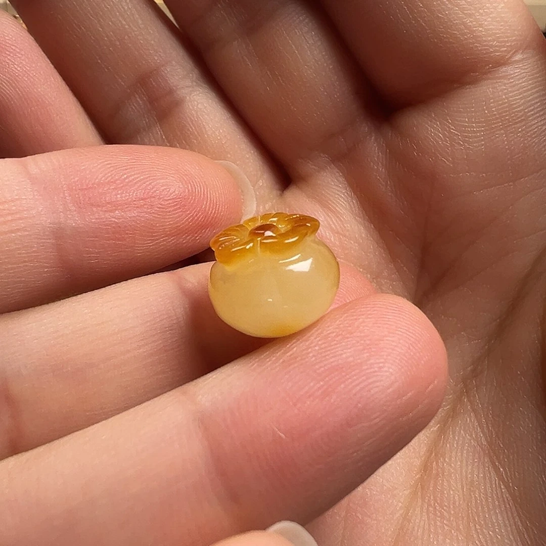 蜜蜡颈饰未镶嵌柿子（打孔不退换）