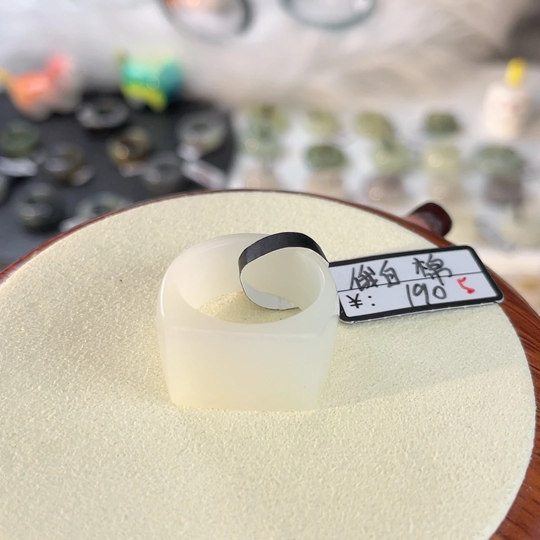 和田玉未镶嵌戒指k35 俄白马鞍18.1