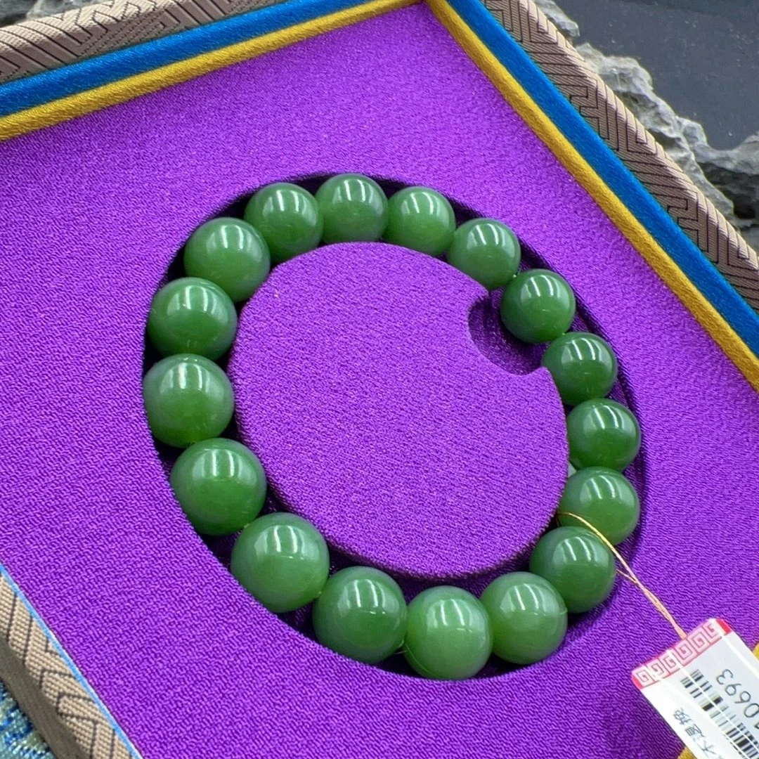 BY0122FSYN806 和田玉手串