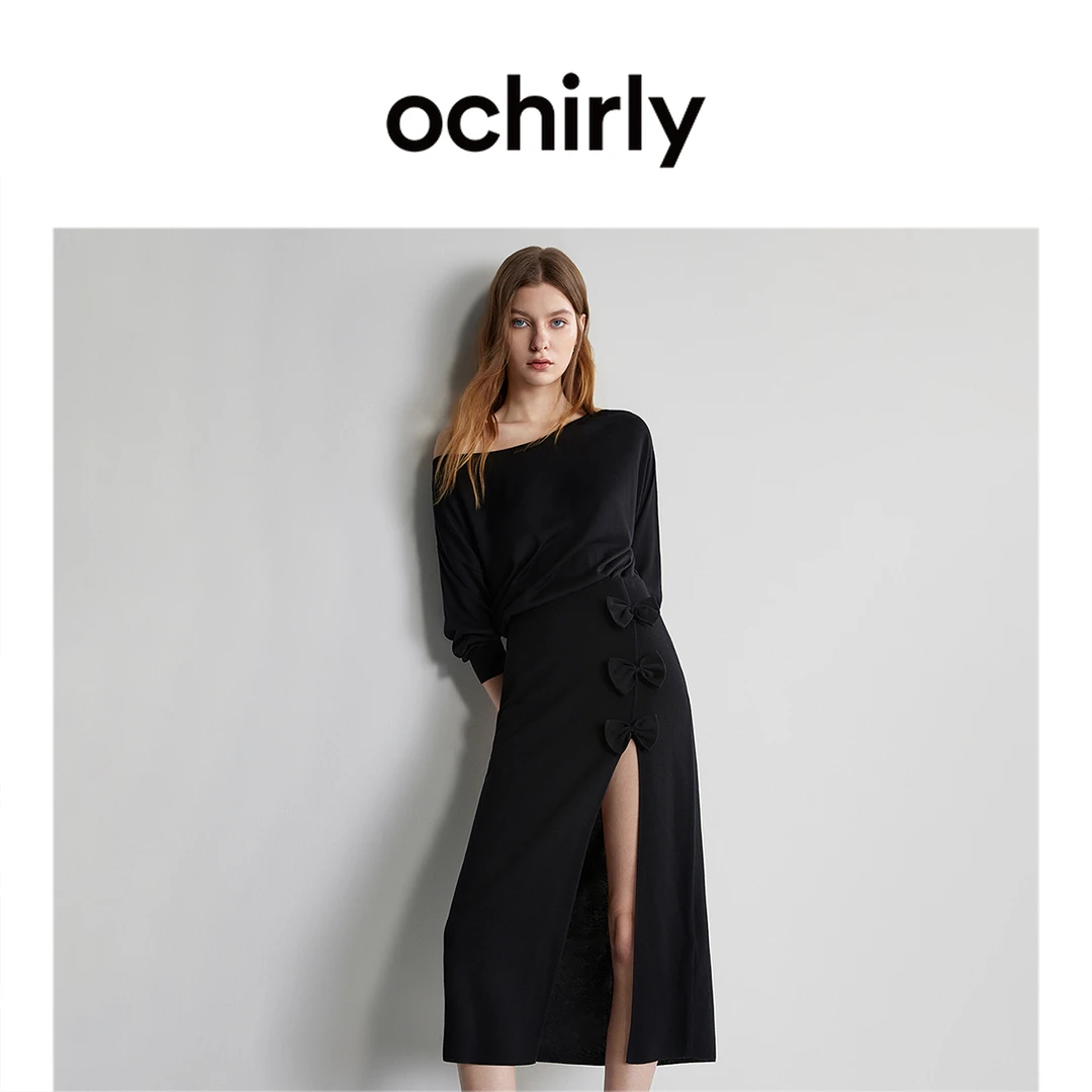 *OCHIRLY欧时力天丝小黑裙露肩针织连衣裙雅丹风1LY208006F