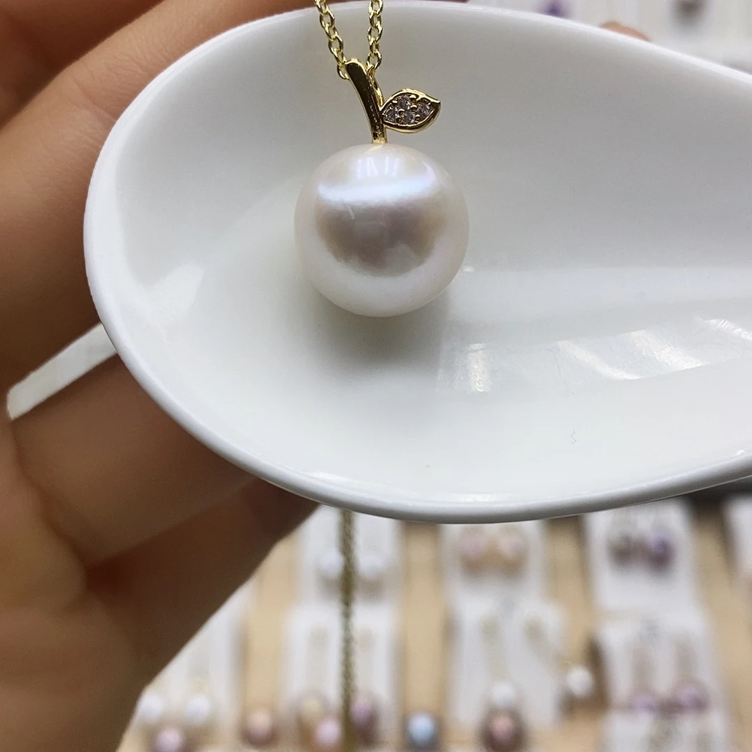 淡水珍珠颈饰合金