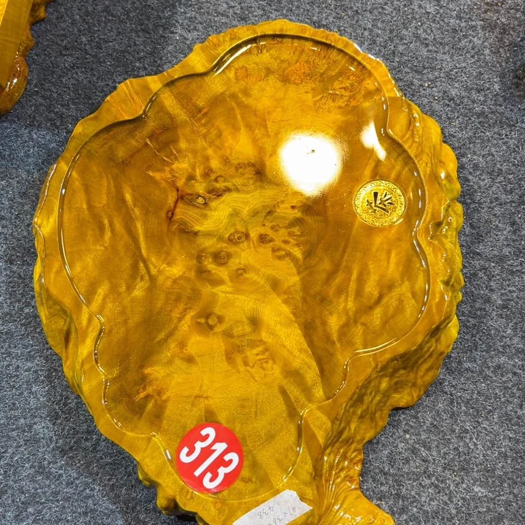 缅甸黄金樟根雕茶盘