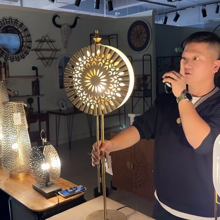 有机玻璃铁艺灯灯