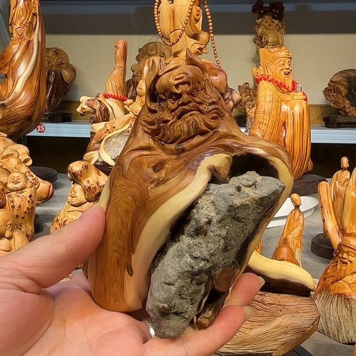 柏木太行崖柏钟馗摆件