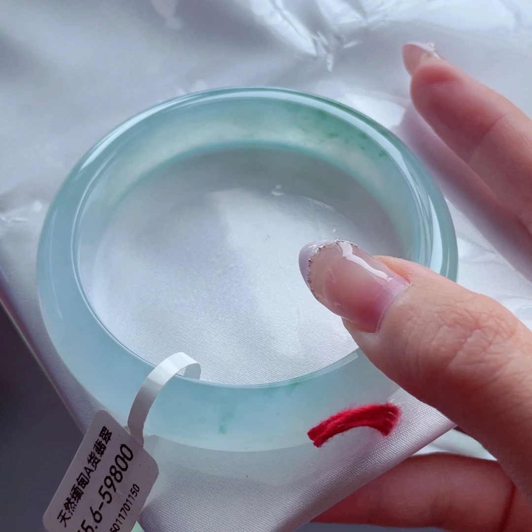 翡翠手镯未镶嵌5556圈99