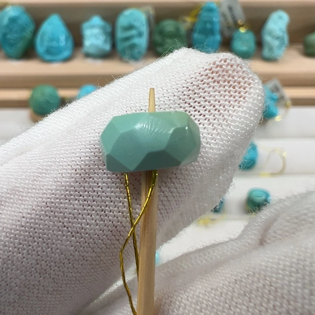 绿松石未镶嵌配饰