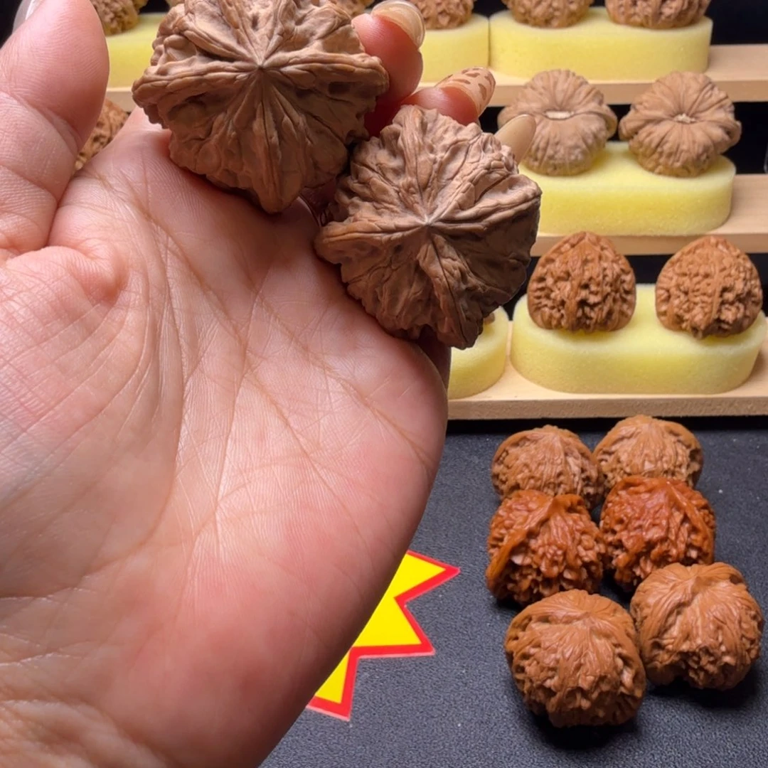 文玩核桃吊坠御喜四楞