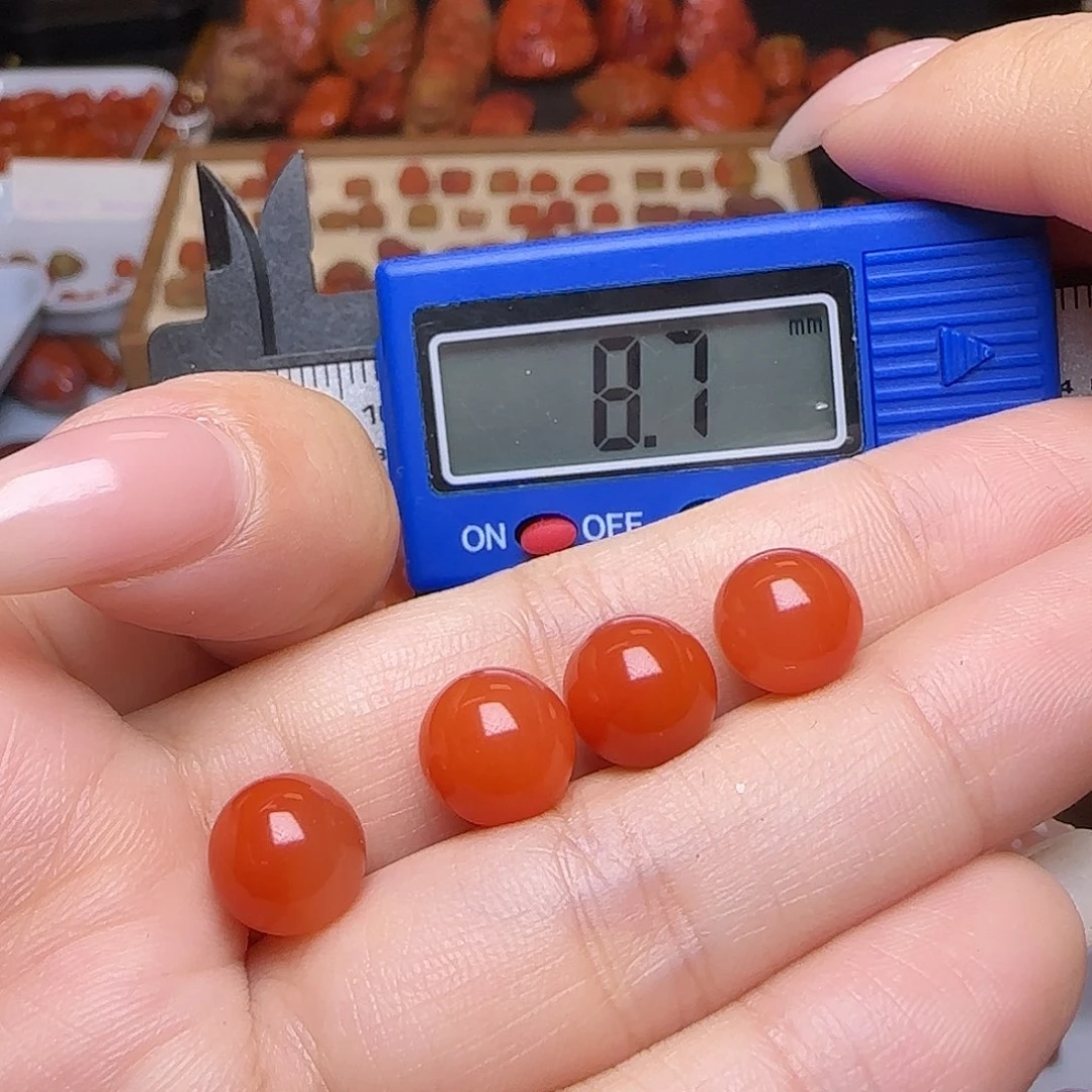 南红玛瑙未镶嵌颈饰