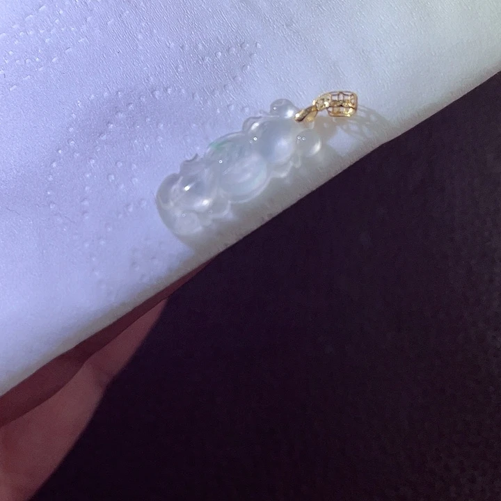翡翠18K金镶嵌颈饰翡翠