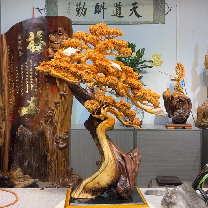 *****香榧木崖柏迎客松摆件
