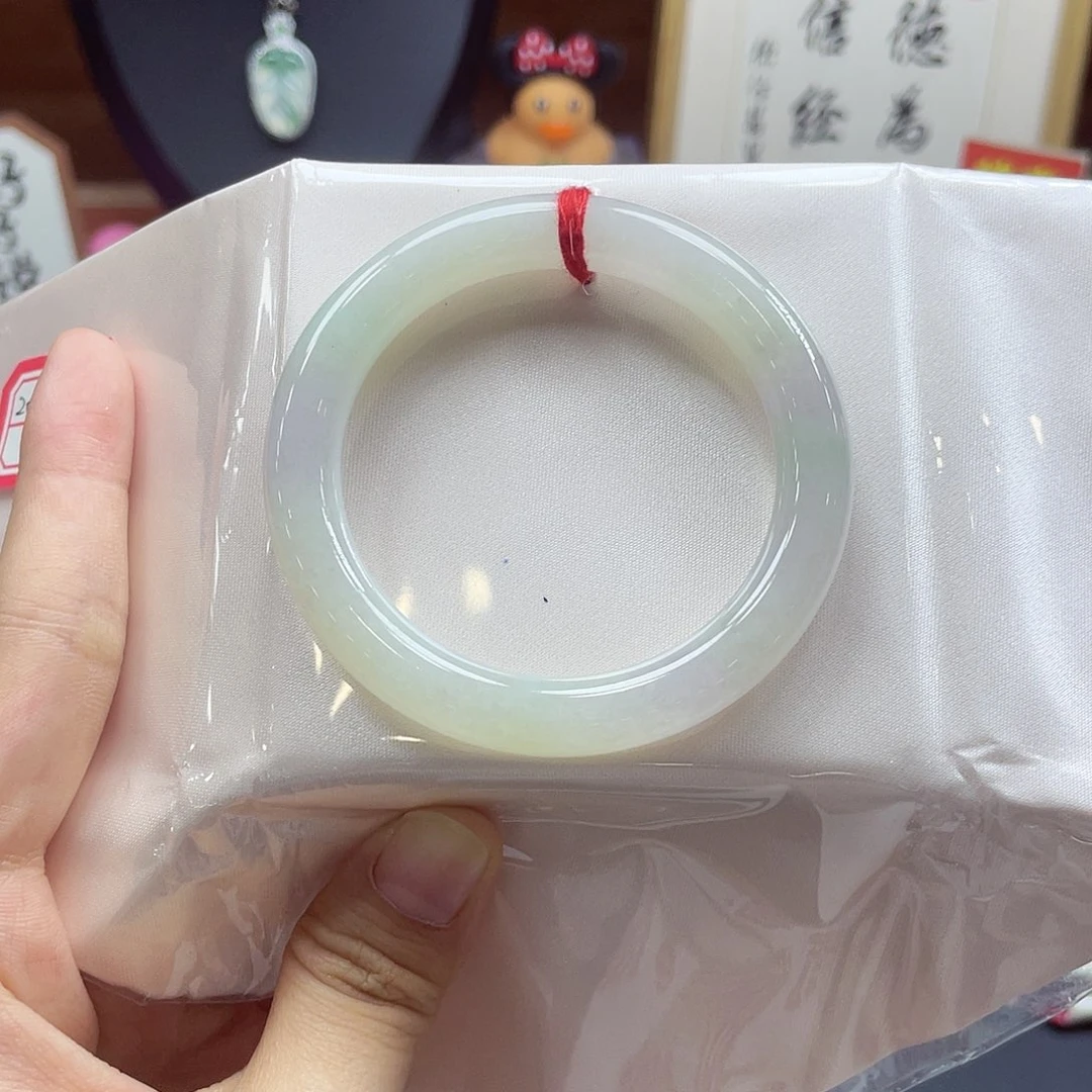 未镶嵌手镯翡翠33 号