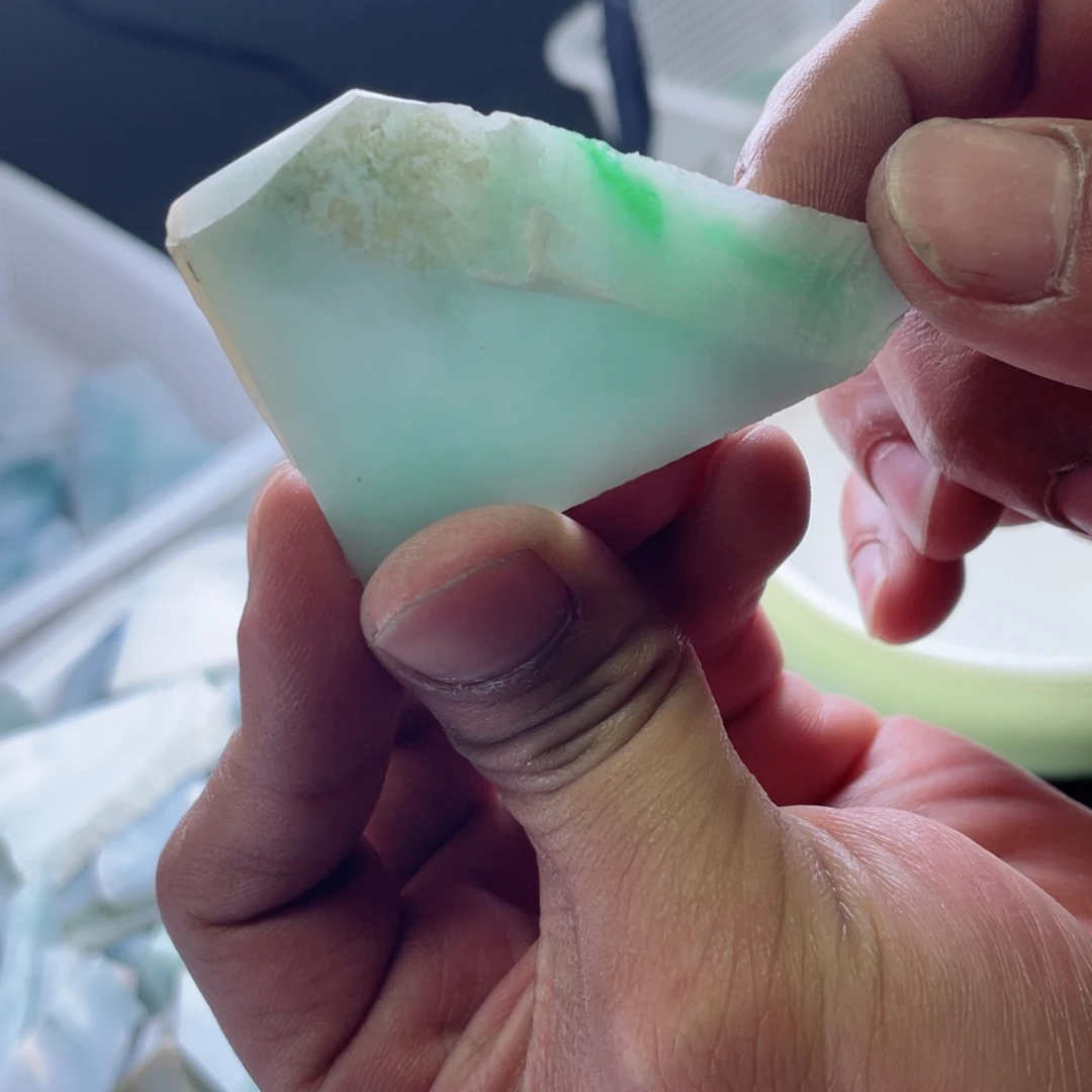 定制翡翠未镶嵌翡翠