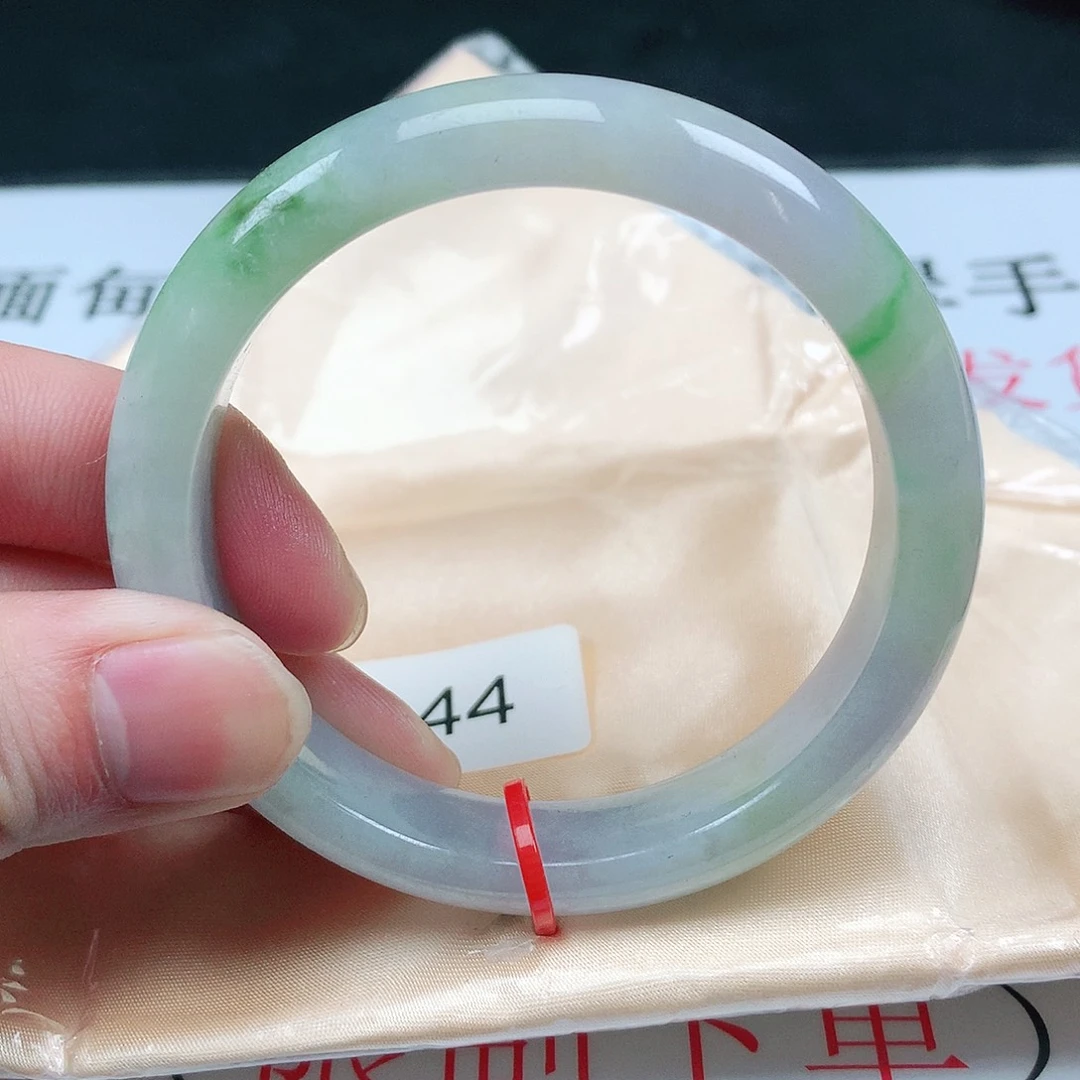 翡翠手镯未镶嵌圈57