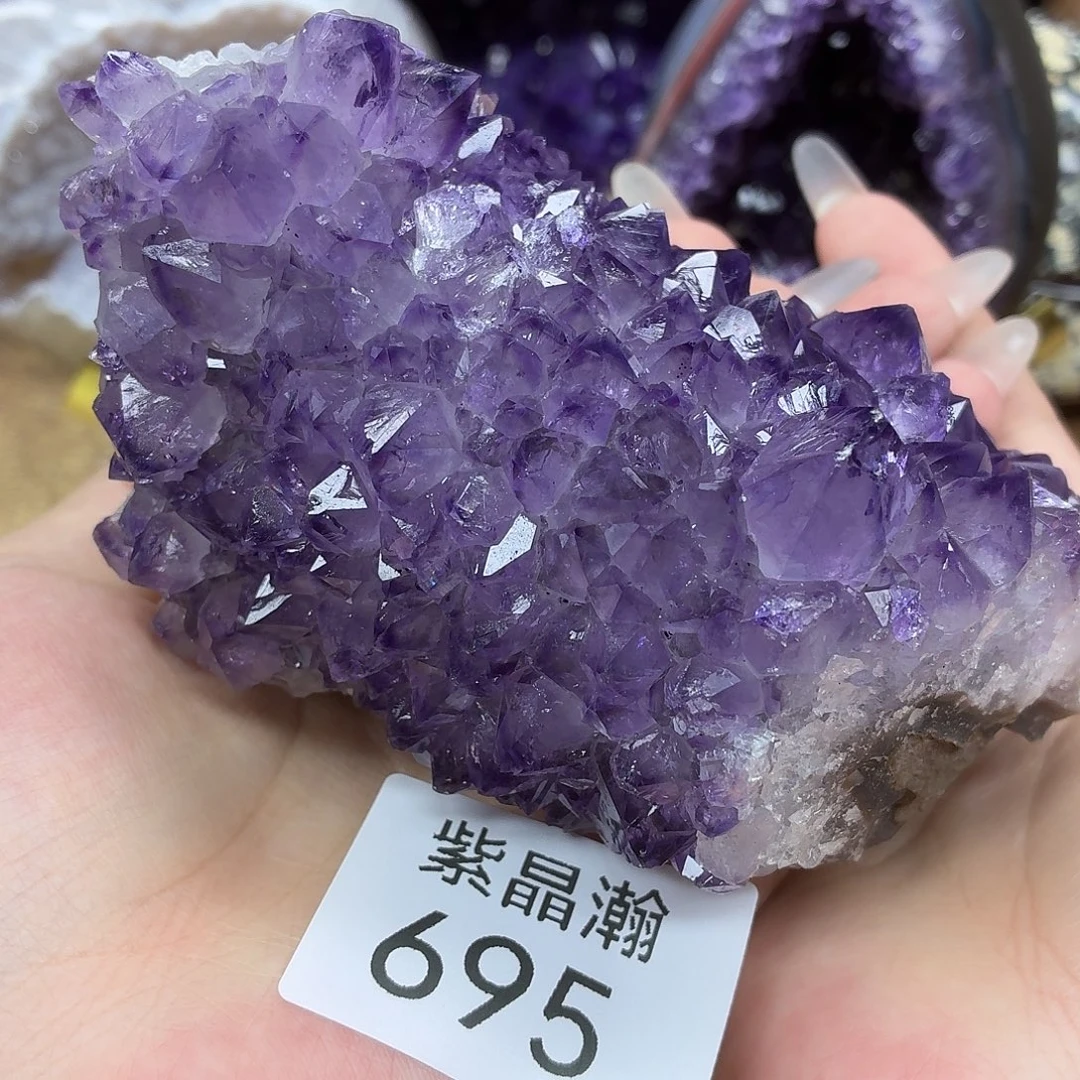未镶嵌水晶大型摆件（非配饰）