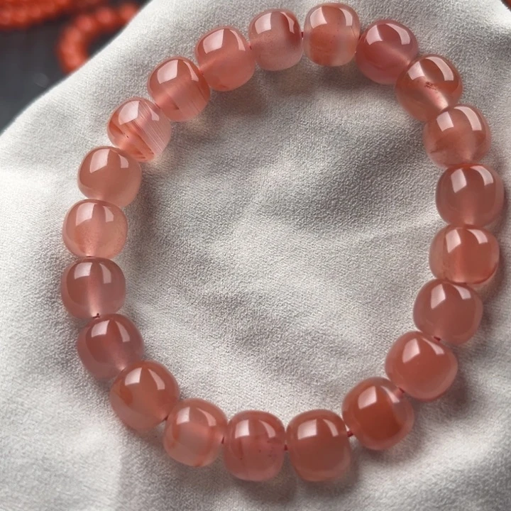 南红玛瑙手串未镶嵌