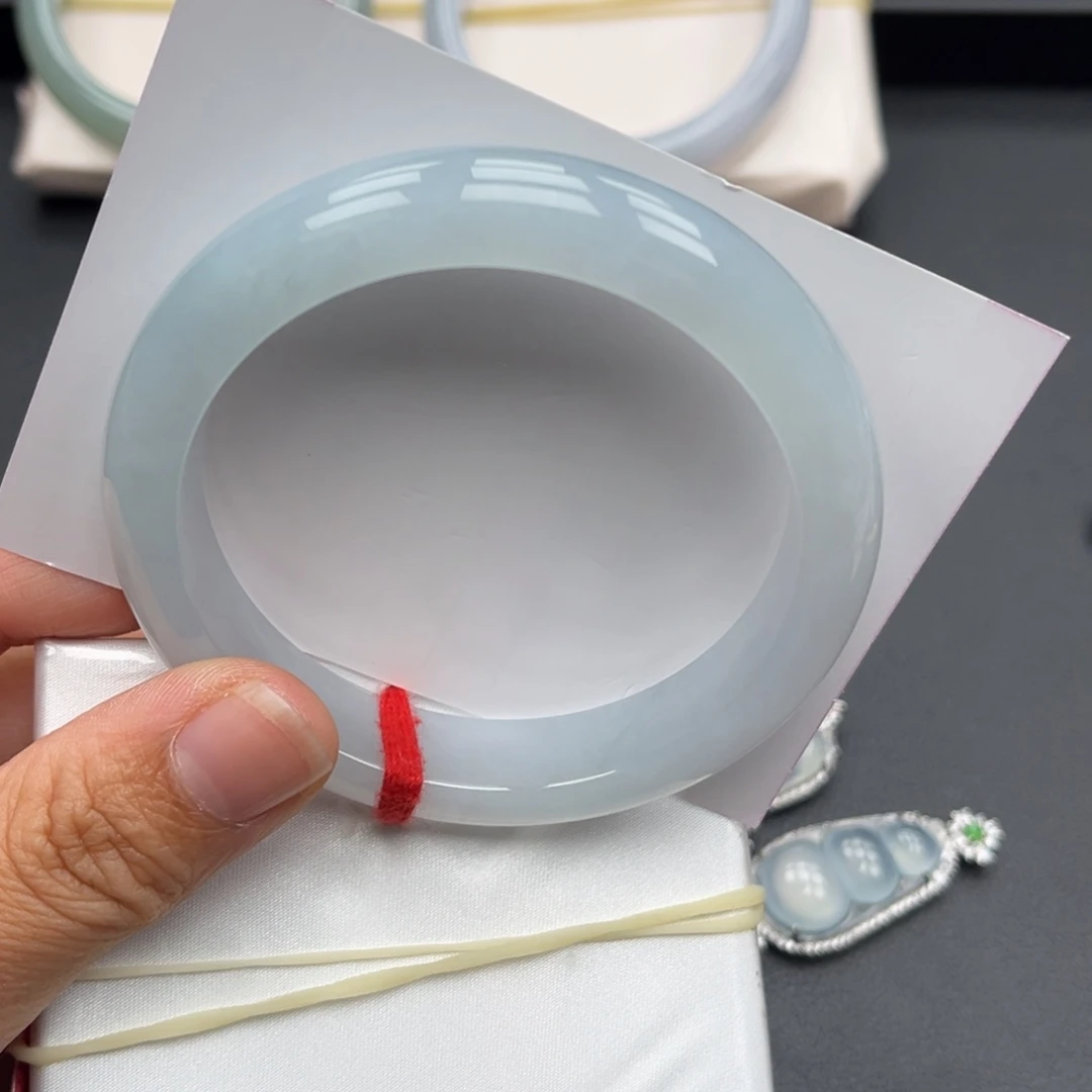 翡翠未镶嵌手镯手镯