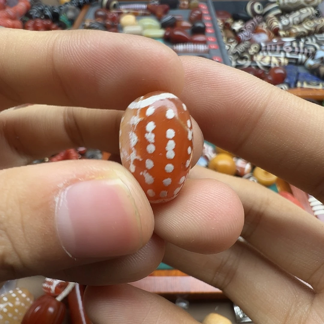 艾***^玛瑙/玉髓未镶嵌珠宝半成品