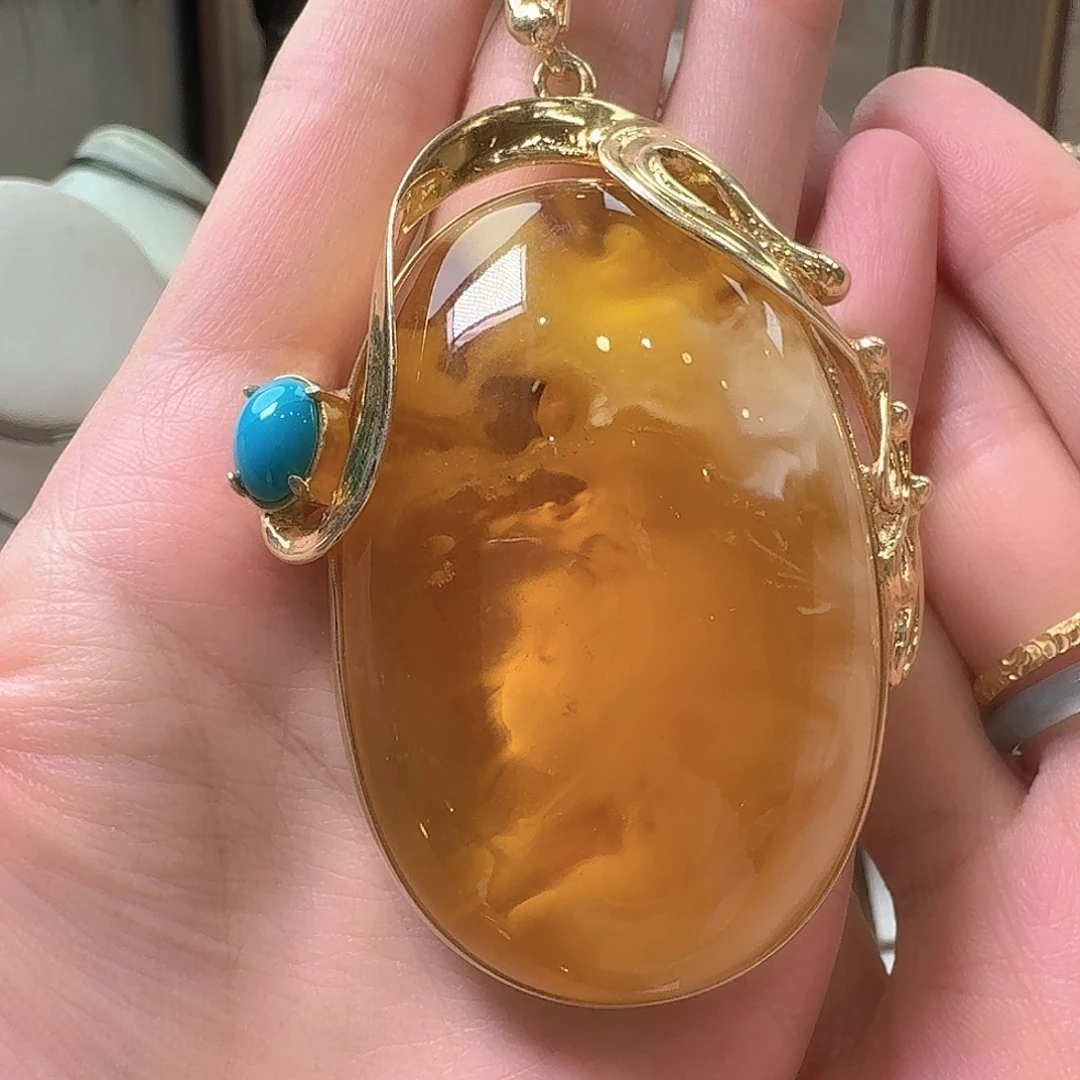 琥珀未镶嵌颈饰吊坠