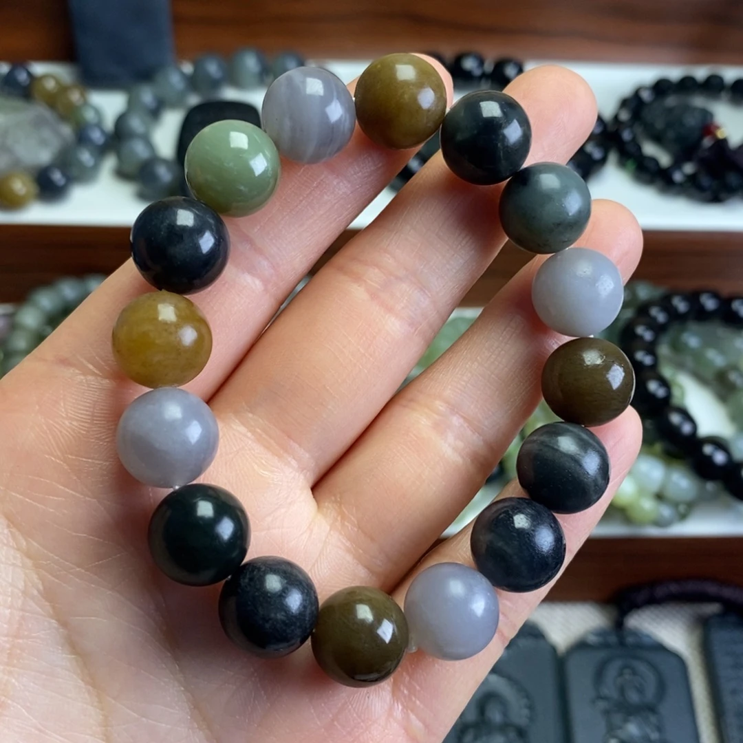 和田玉未镶嵌手串