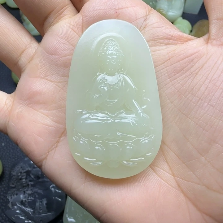 颈饰未镶嵌和田玉