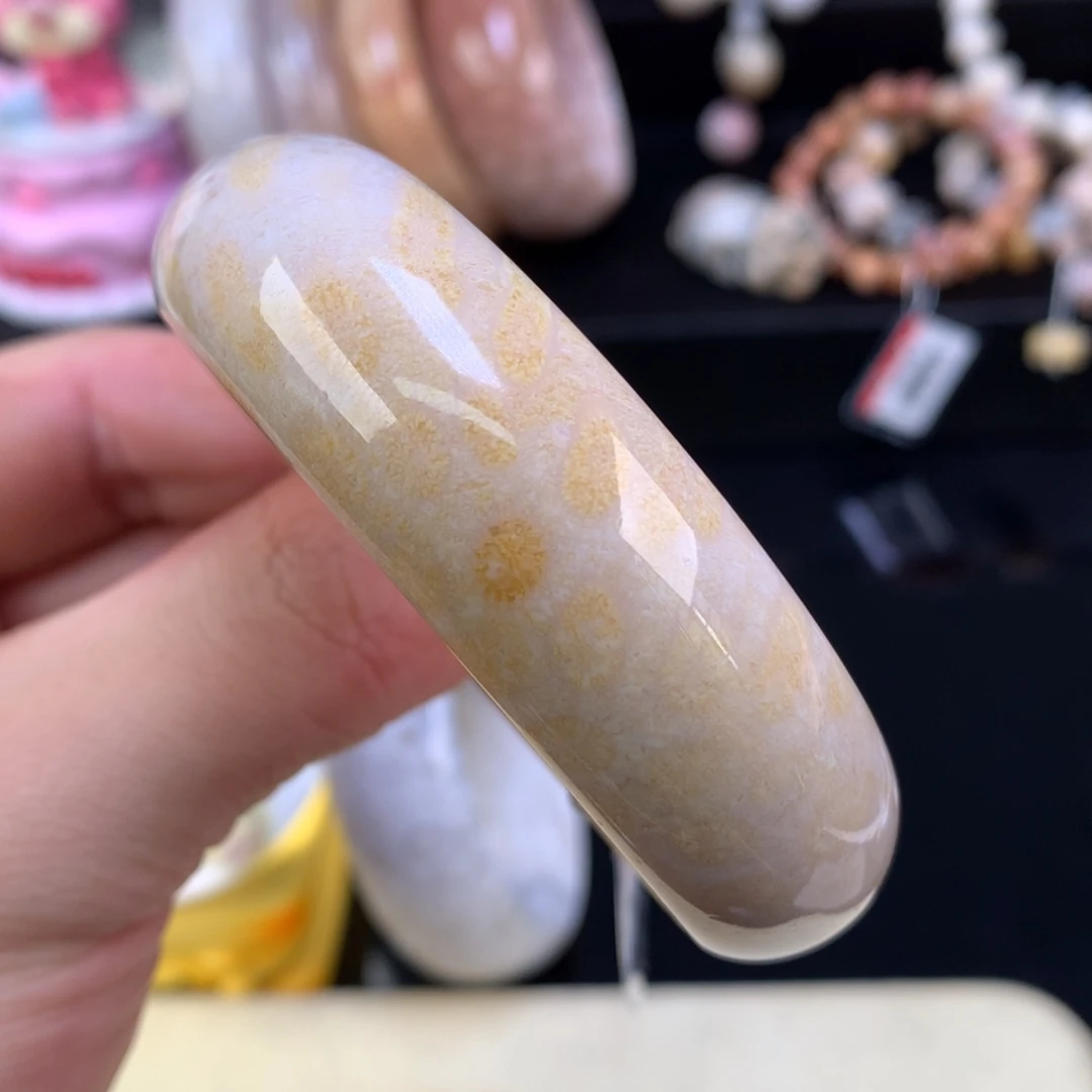 硅化珊瑚（珊瑚玉）未镶嵌颈饰18号奶黄包56圈