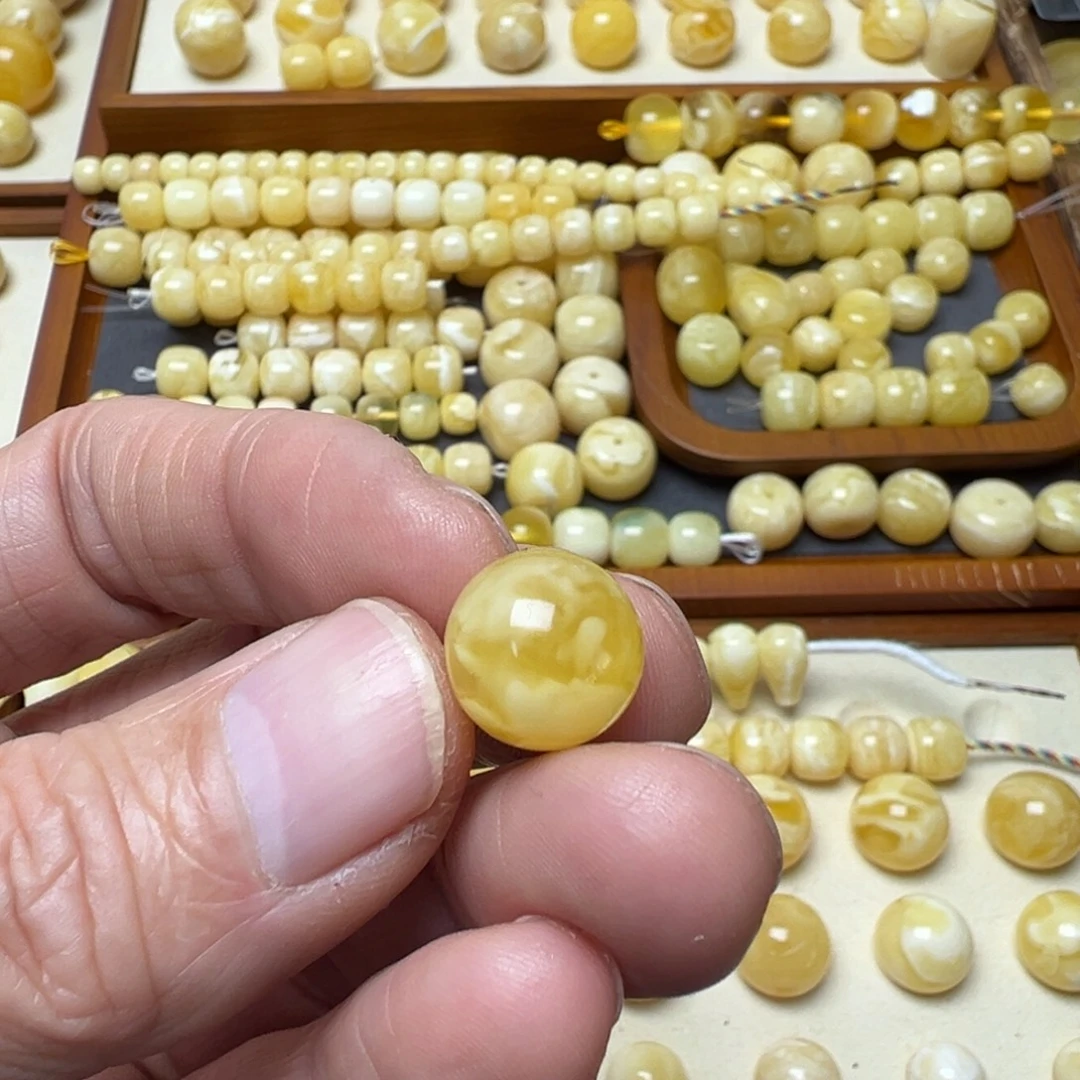 祢***好琥珀未镶嵌裸石琥珀蜜蜡