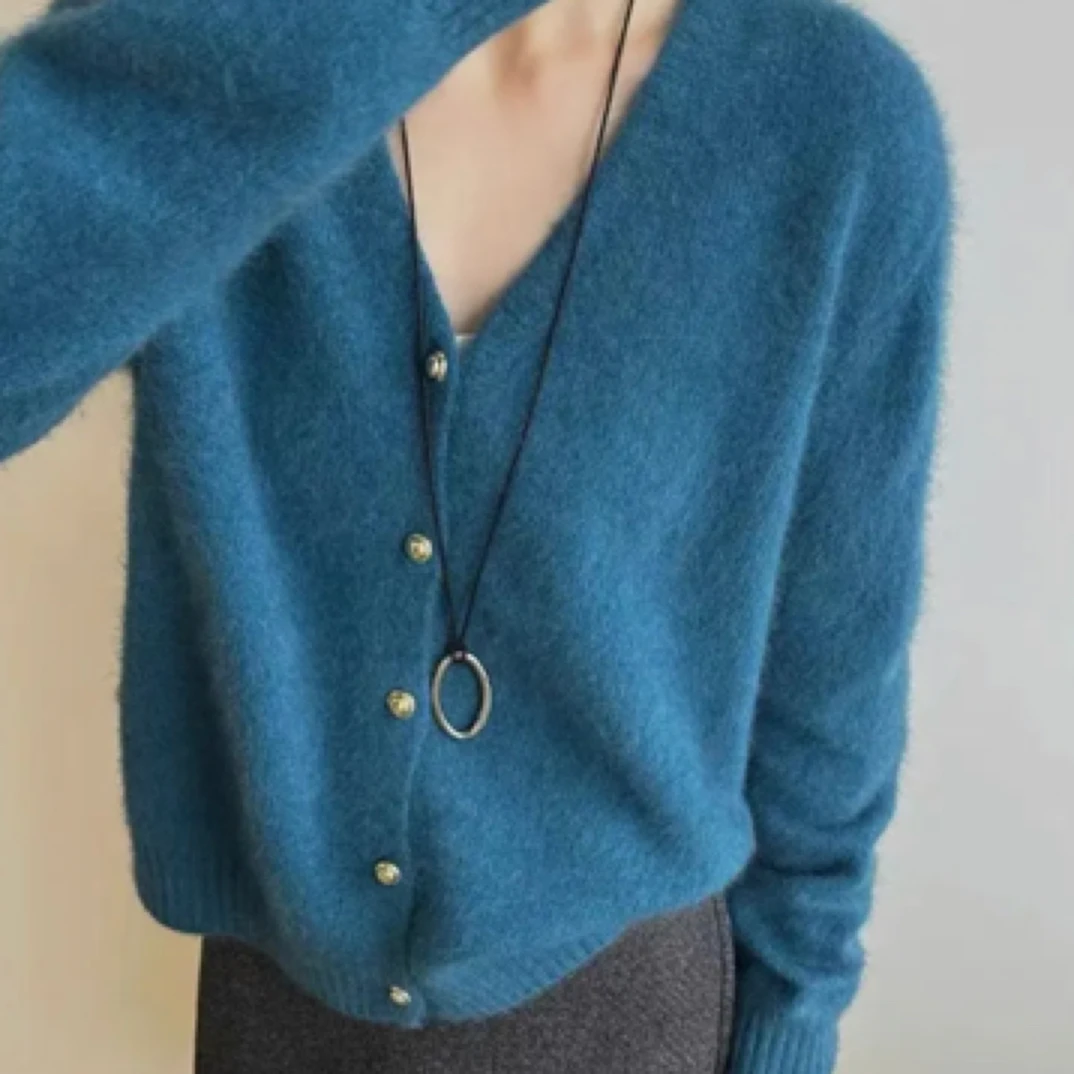 湖蓝色针织衫时尚毛衣开衫v领外套显瘦百搭纯色气质毛衫长袖韩版