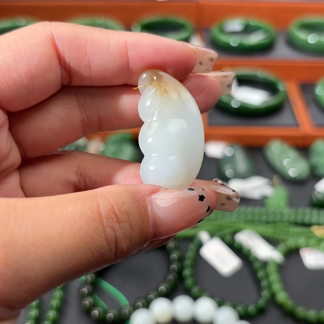 和田玉未镶嵌吊坠(不含链)