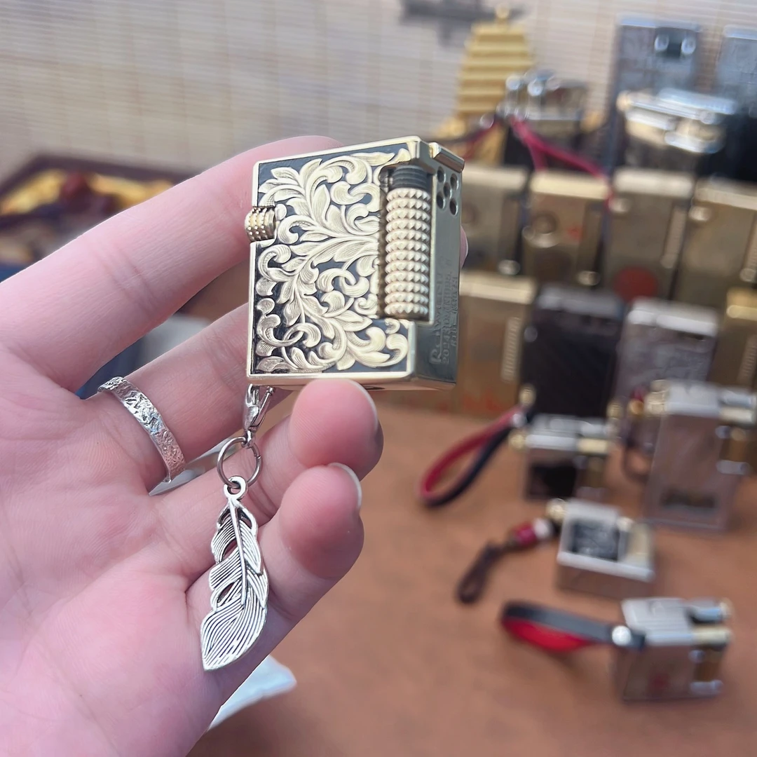 好运达纯黄铜煤油打火机侧滑浮雕唐草黑金填漆精致小巧高档送男友