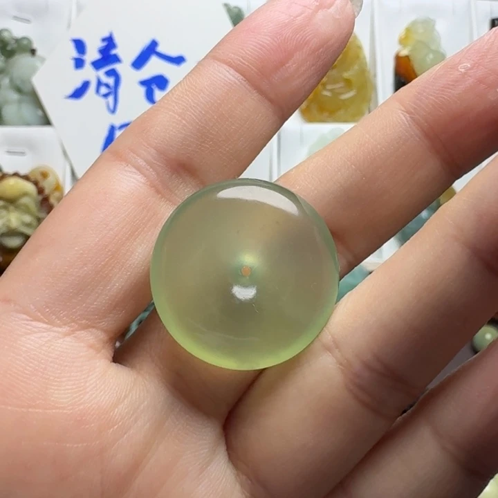 蛇纹石玉未镶嵌吊坠