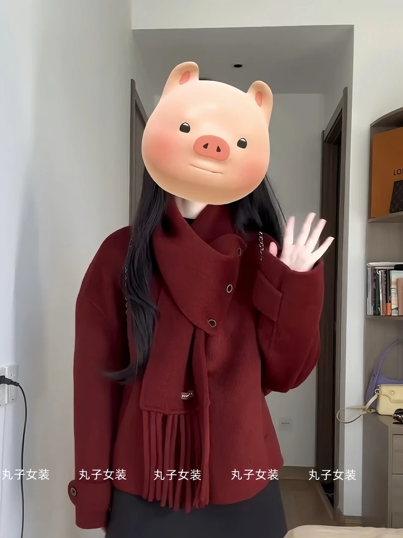 新年红色呢子大衣女短款2025秋冬款可拆卸围巾领加厚毛呢保暖外套