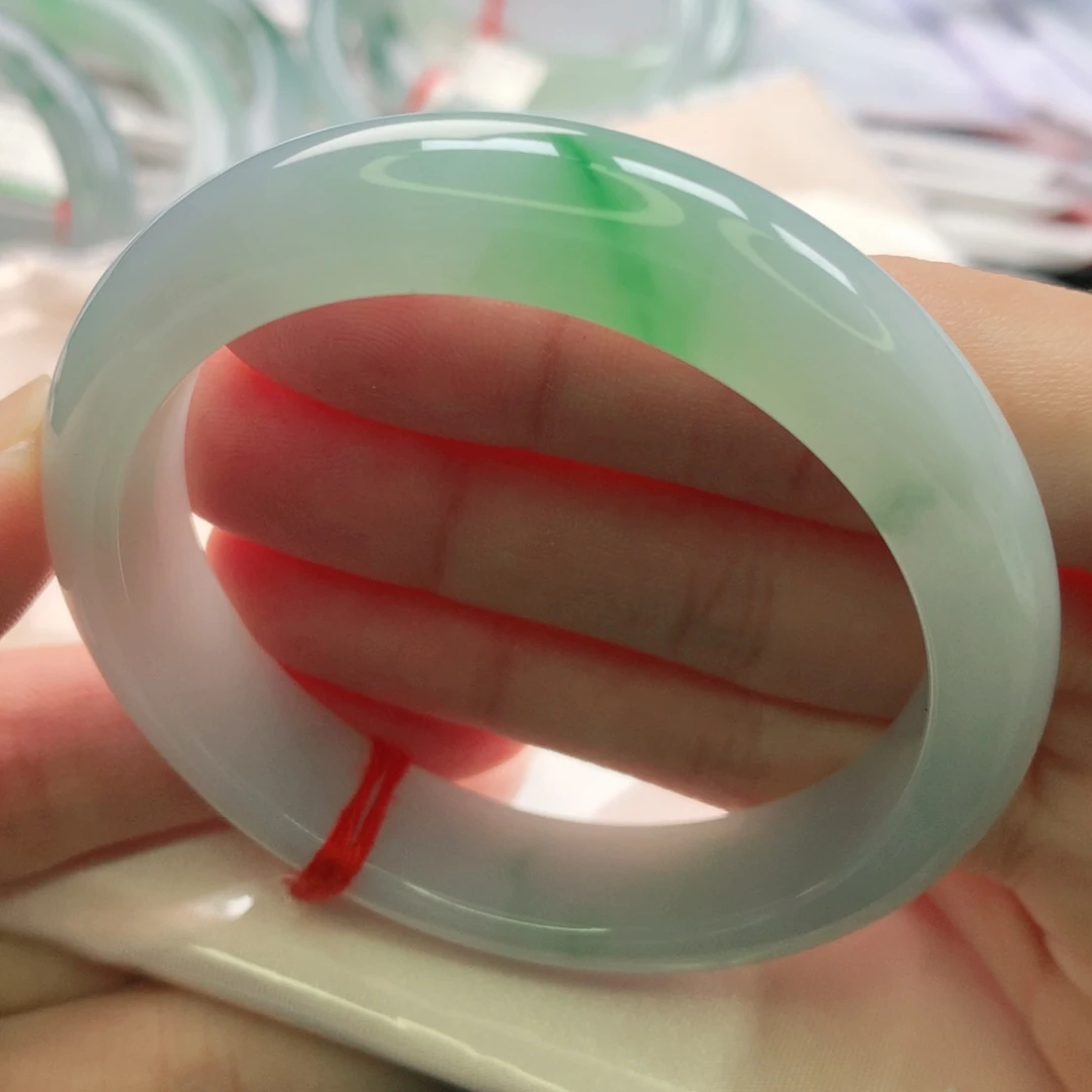 奶***皇翡翠未镶嵌手镯缅甸5253