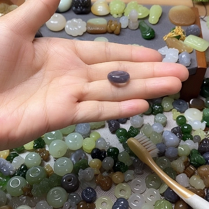 未镶嵌和田玉挂件跑环