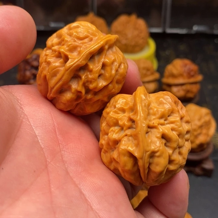 文玩核桃把件玲珑疙瘩包