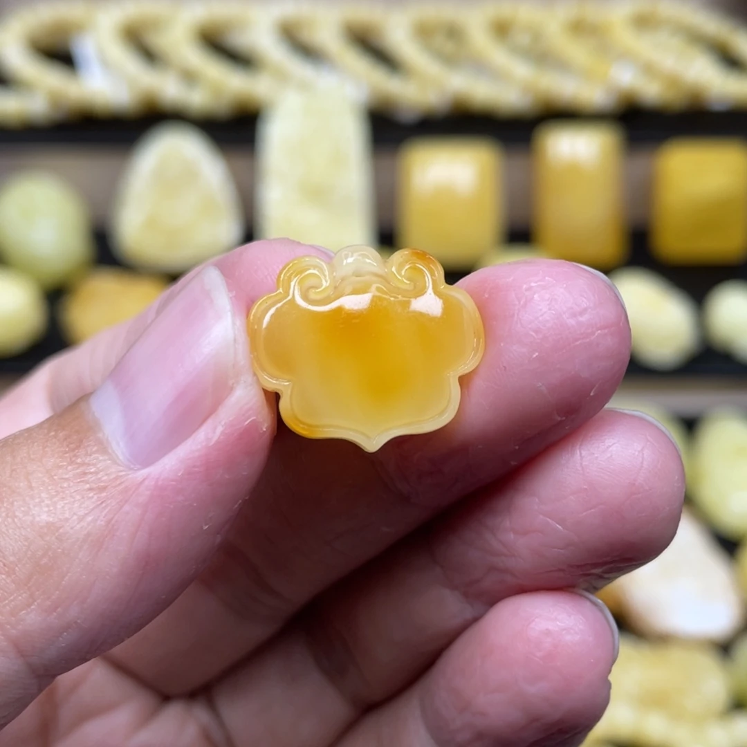 琥珀未镶嵌裸石琥珀蜜蜡