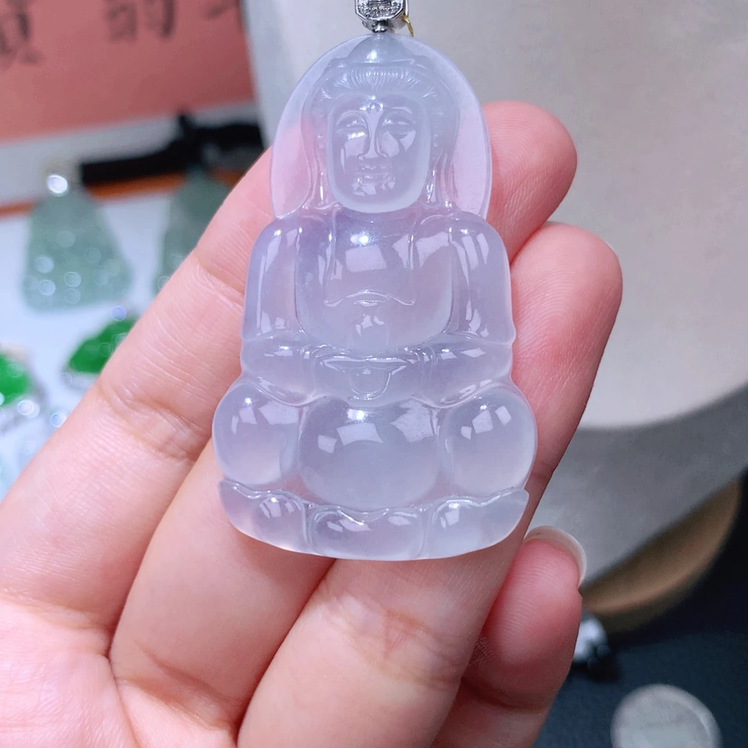 颈饰18K金镶嵌翡翠观音