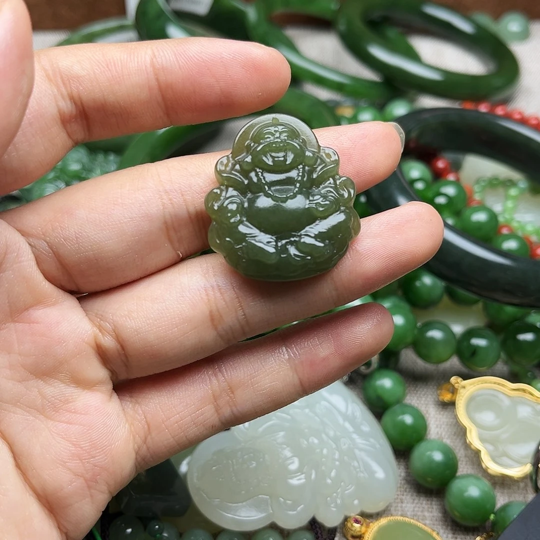 颈饰未镶嵌和田玉（黄玉）