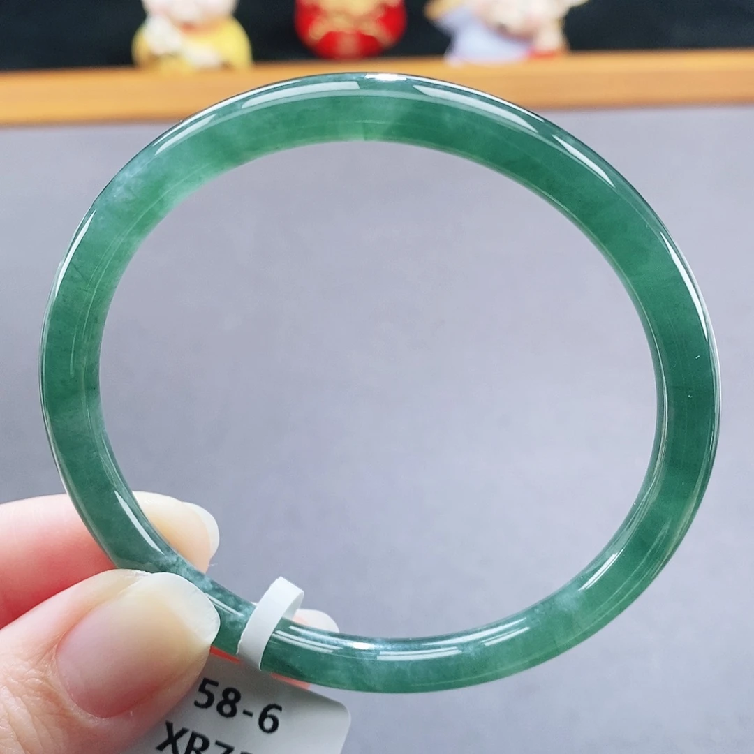 翡翠未镶嵌手镯36