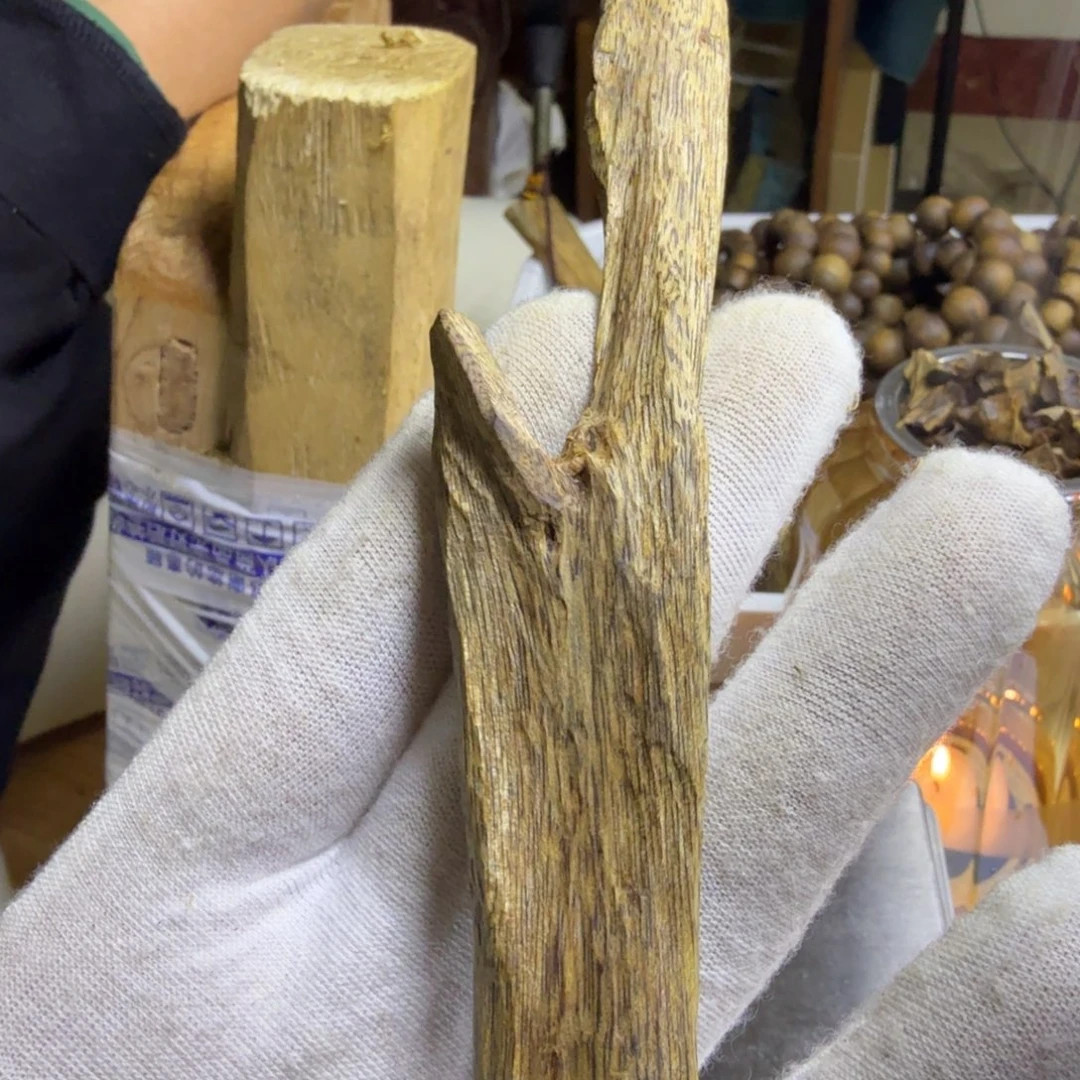 沉香沉香碎屑小叶陆河