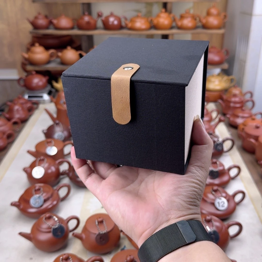 紫砂茶壶A*e礼盒一个