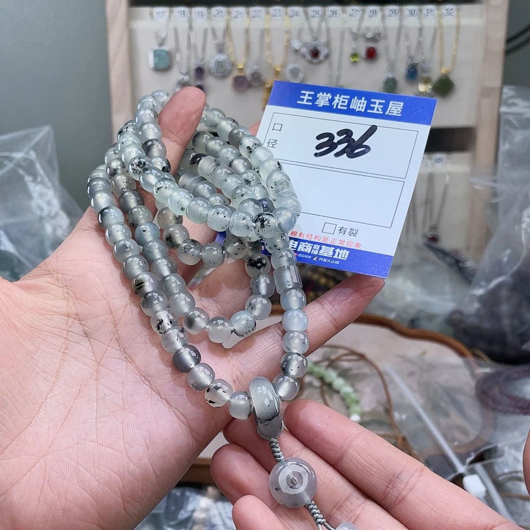 岫玉未镶嵌吊坠吊坠