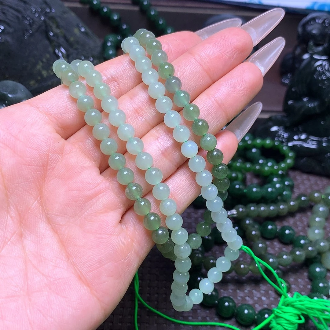 颈饰未镶嵌和田玉卡6