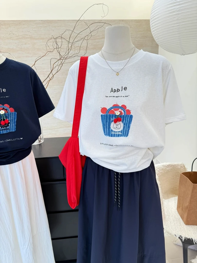 【高品质】休闲风V领修身型常规款短袖T恤洋气韩版不规则可爱风