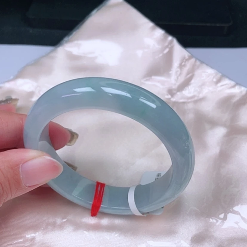 【闪购商品】翡翠手镯未镶嵌，