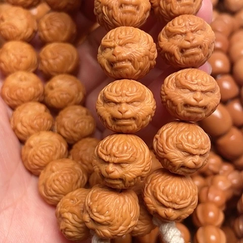 【闪购商品】猴头核桃手串隔****王斗战圣佛