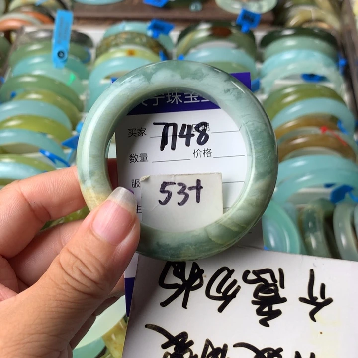 未镶嵌蛇纹石玉手镯7748