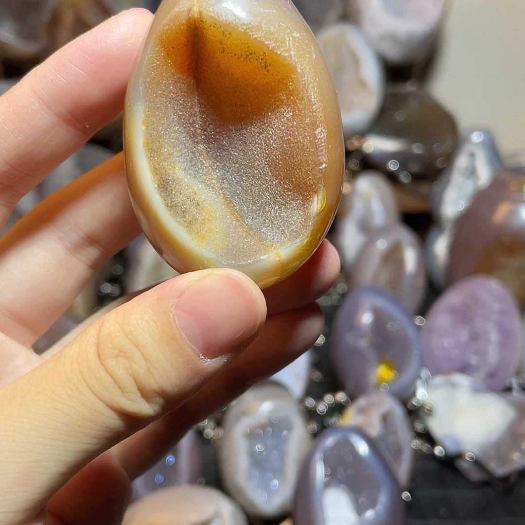 未镶嵌水晶大型摆件（非配饰）