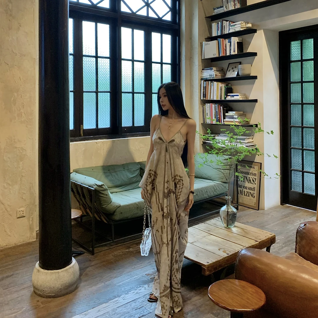 FBB limit 清冷优雅长裙仿真丝马赛克印花沙漏吊带连衣裙D252372E