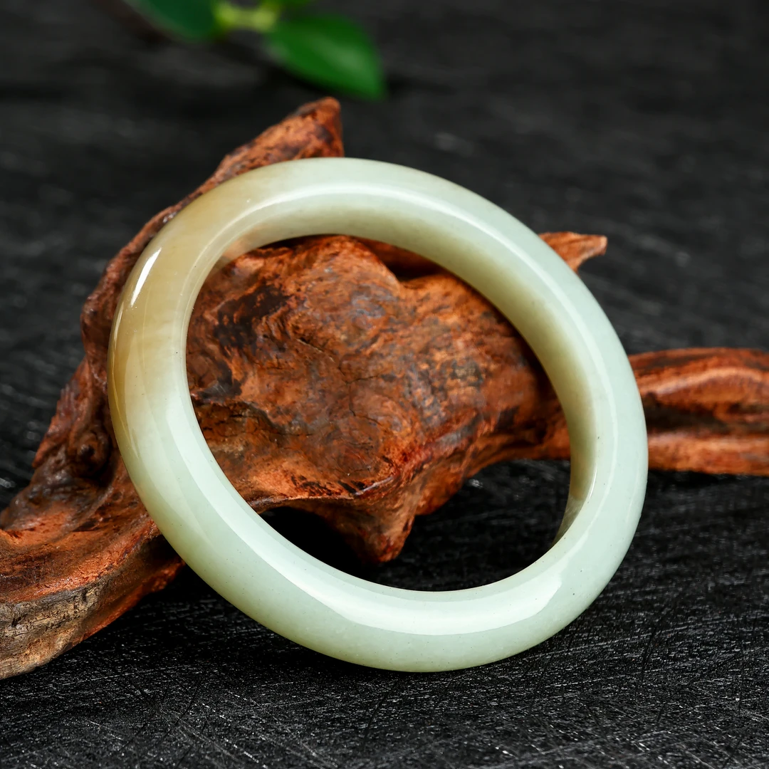 M26新品 和田玉带糖手镯多样性发一