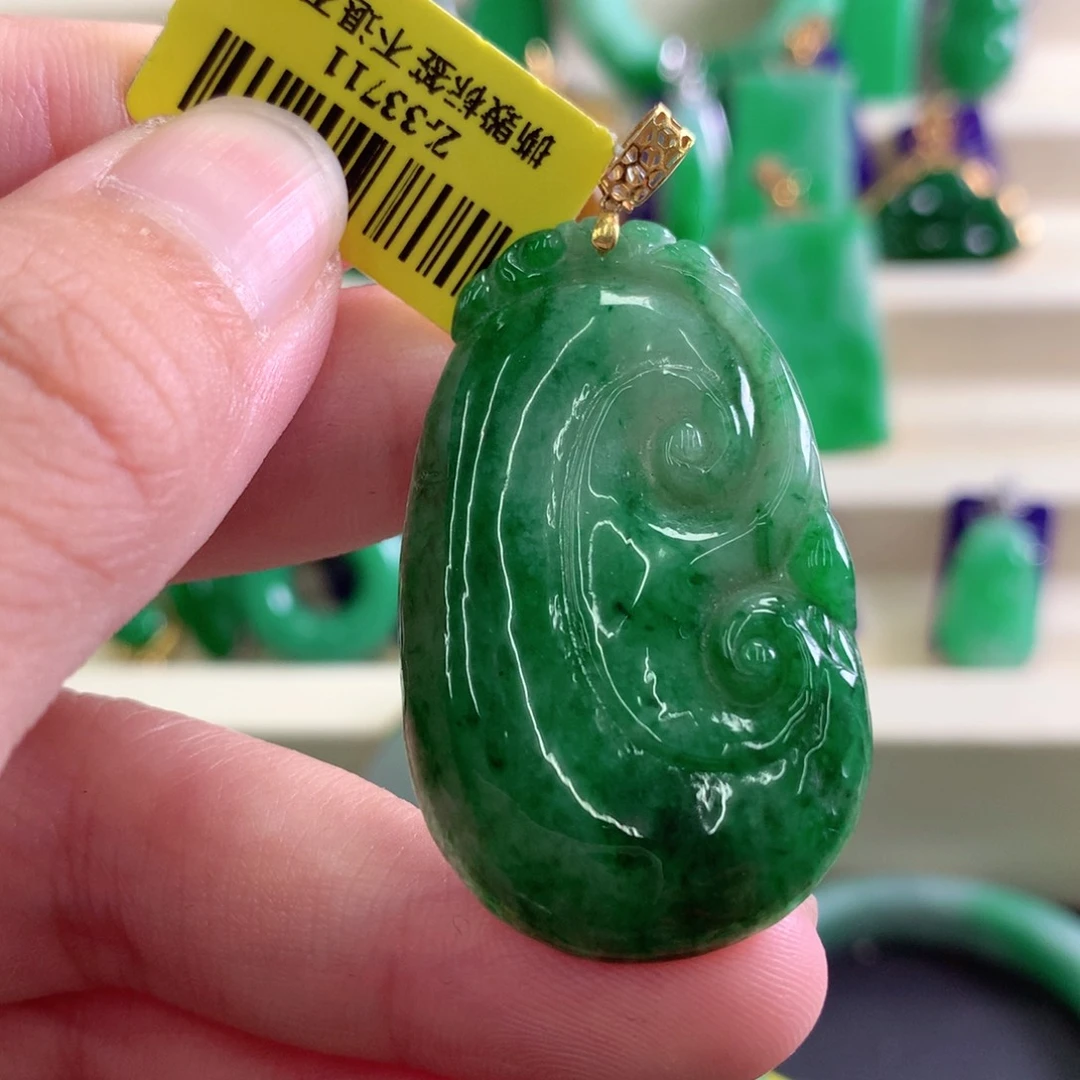 吊坠(不含链)未镶嵌翡翠